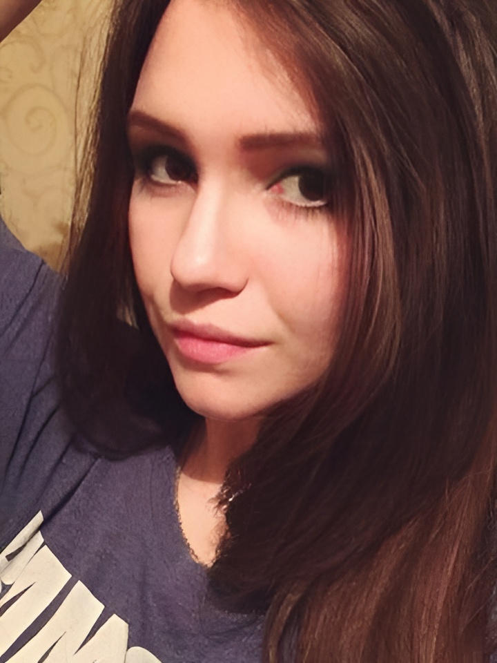 Арина привлекательная девушка из Николаевск-на-амуре цена от 4000 руб