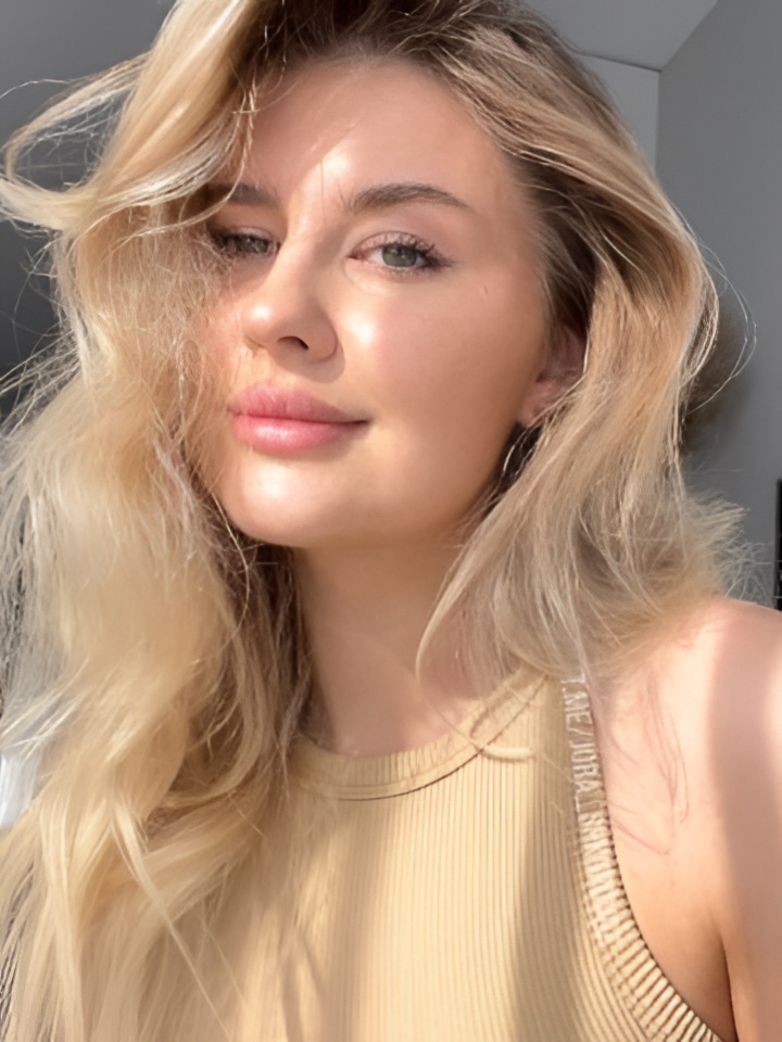 Эсмеральда привлекальеная девушка из Николаевск-на-амуре цена от 3000 руб