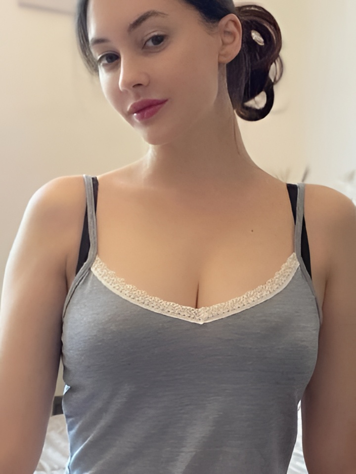 Эсмеральда привлекальеная девушка из Николаевск-на-амуре цена от 3000 руб