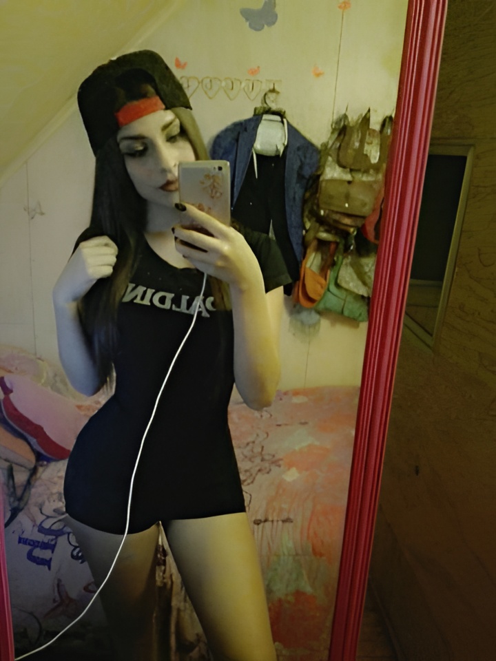 Рената привлекальеная девушка из Николаевск-на-амуре цена от 4000 руб