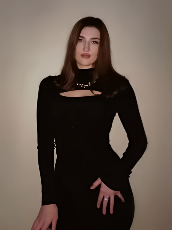 Азалия привлекательная девушка из Николаевск-на-амуре цена от 4000 руб