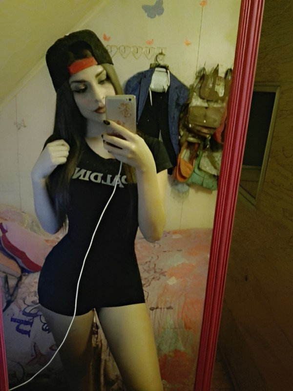 Рената привлекательная девушка из Николаевск-на-амуре цена от 4000 руб