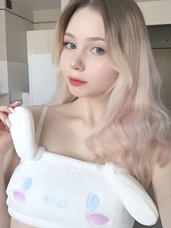 Виктория привлекательная девушка из Николаевск-на-амуре цена от 3000 руб