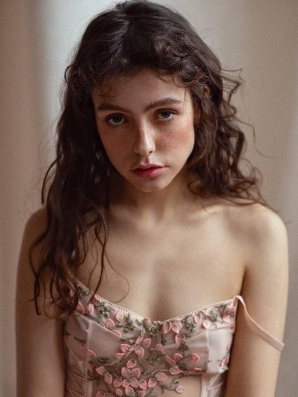 Владлена привлекательная девушка из Николаевск-на-амуре цена от 6000 руб