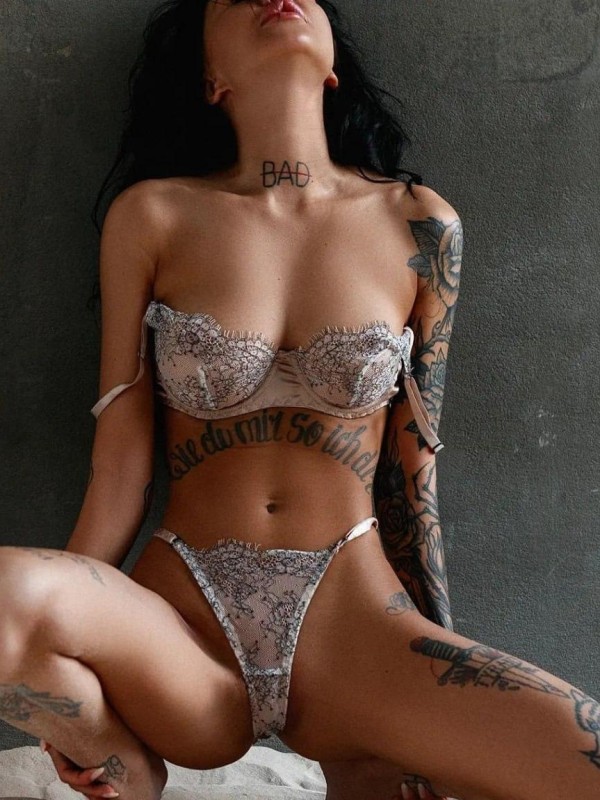 Оксаночка привлекательная девушка из Николаевск-на-амуре цена от 6000 руб